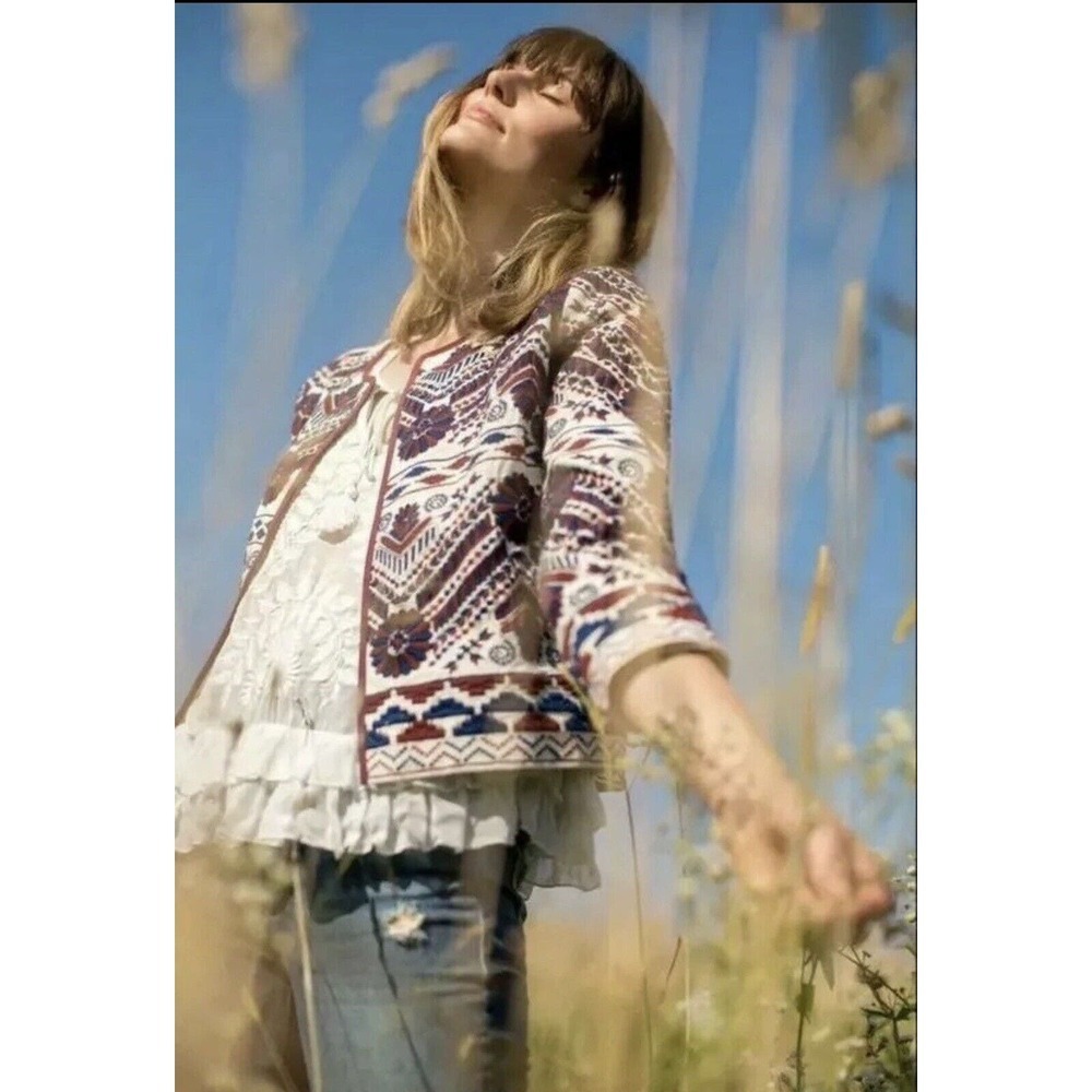 Anthropologie Greenwich Embroidered Jacket Cream Red Blue Sz Small Cropped Open